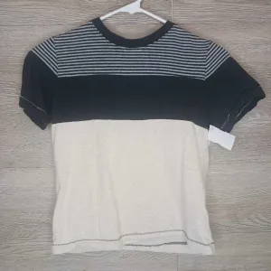 120/7: Black   Beige Heather Striped Tee