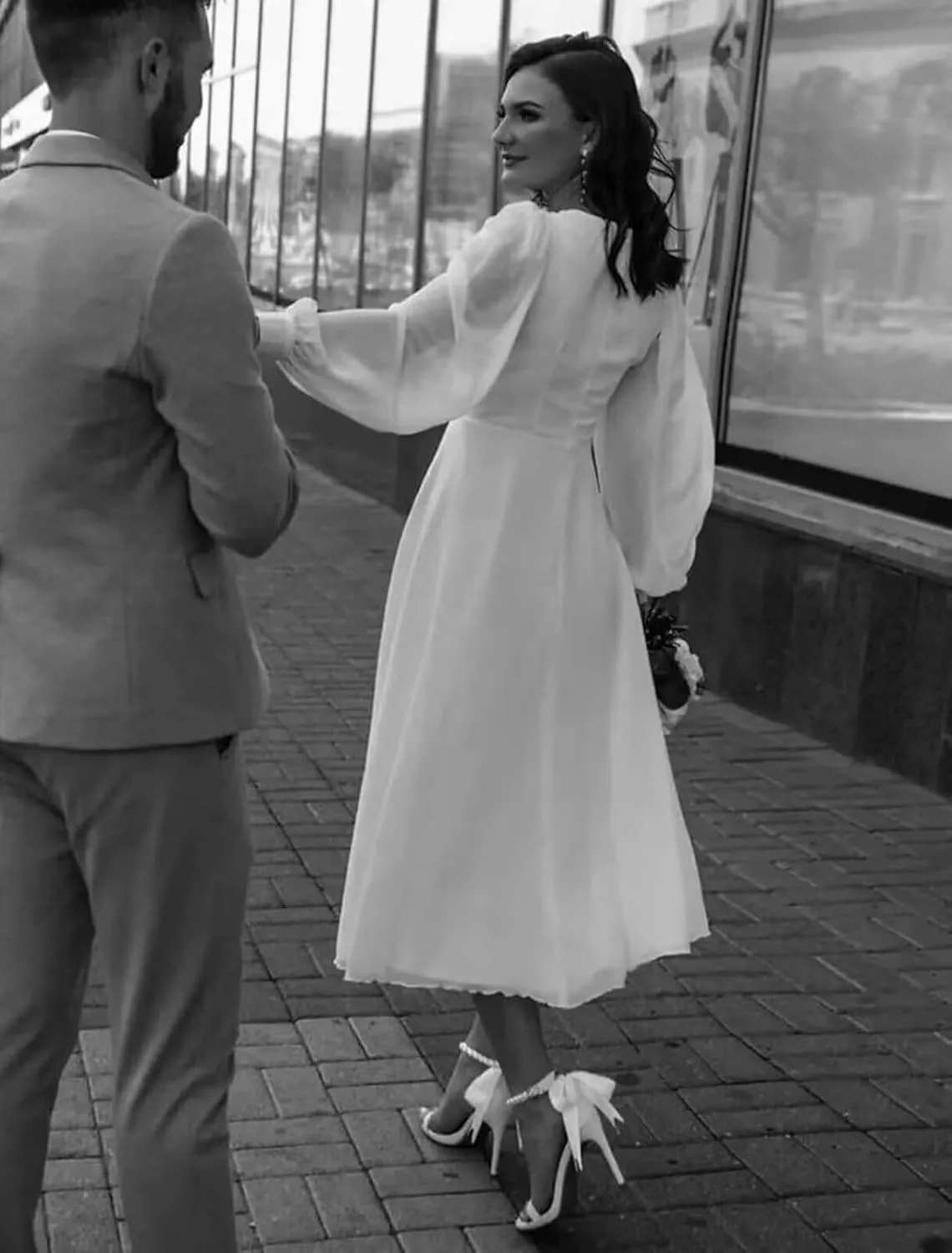 Bohemian Lace Appliques Wedding Dresses for Bride 2025 Ruched Tulle Sheath Boho Beach Bridal Gown with Train