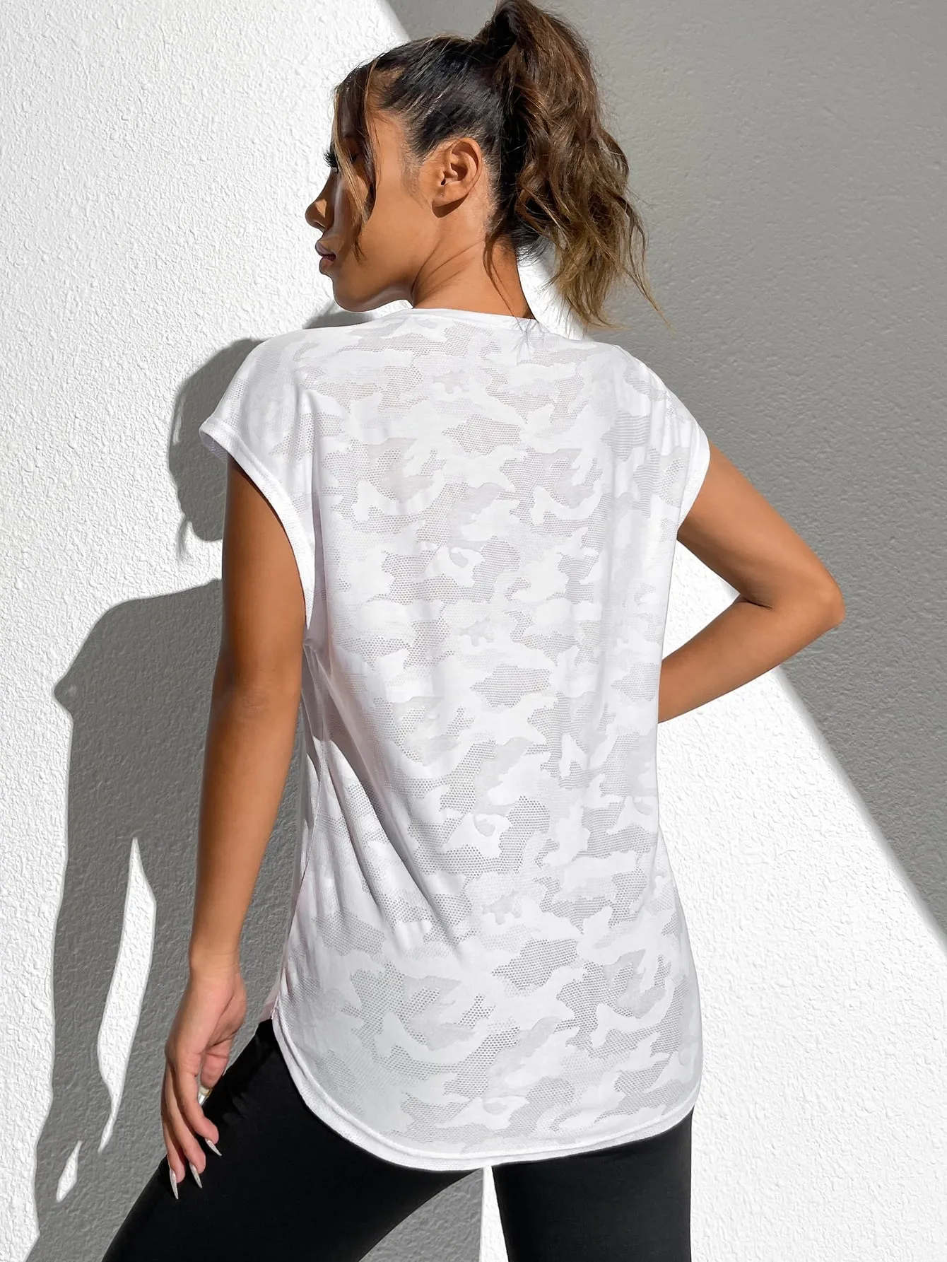 Camo Print Batwing Sleeve Curved Hem Active Tee SS23