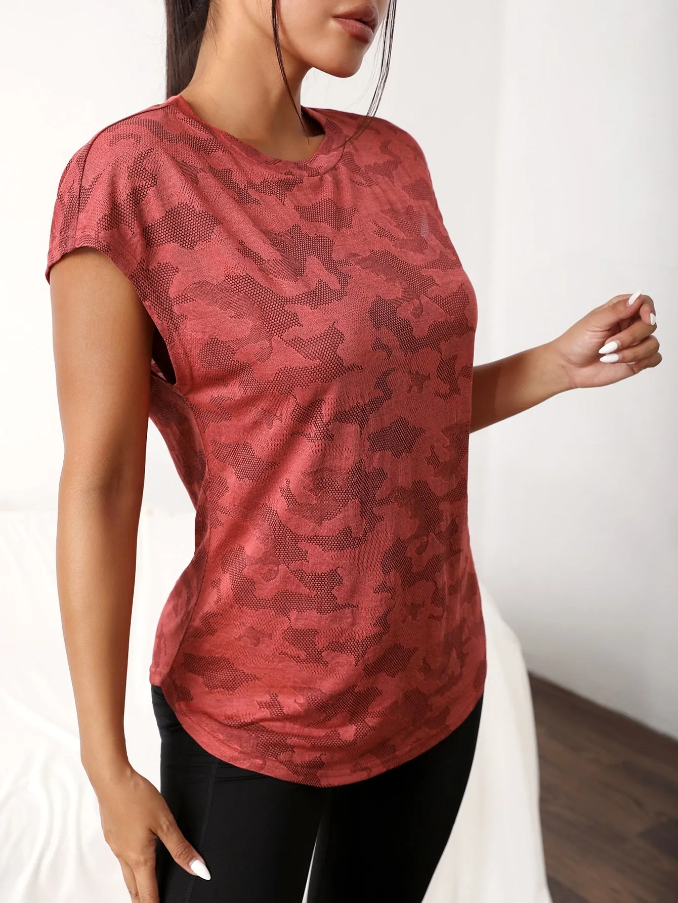 Camo Print Batwing Sleeve Curved Hem Active Tee SS23