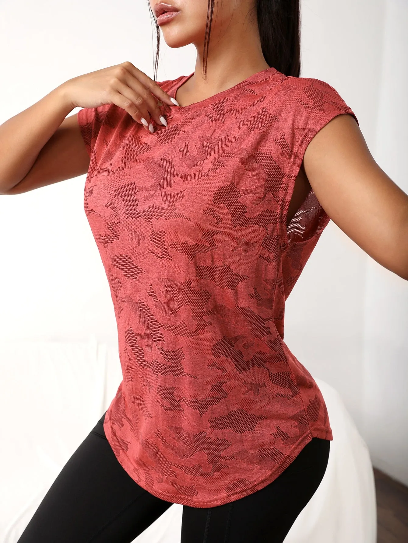 Camo Print Batwing Sleeve Curved Hem Active Tee SS23