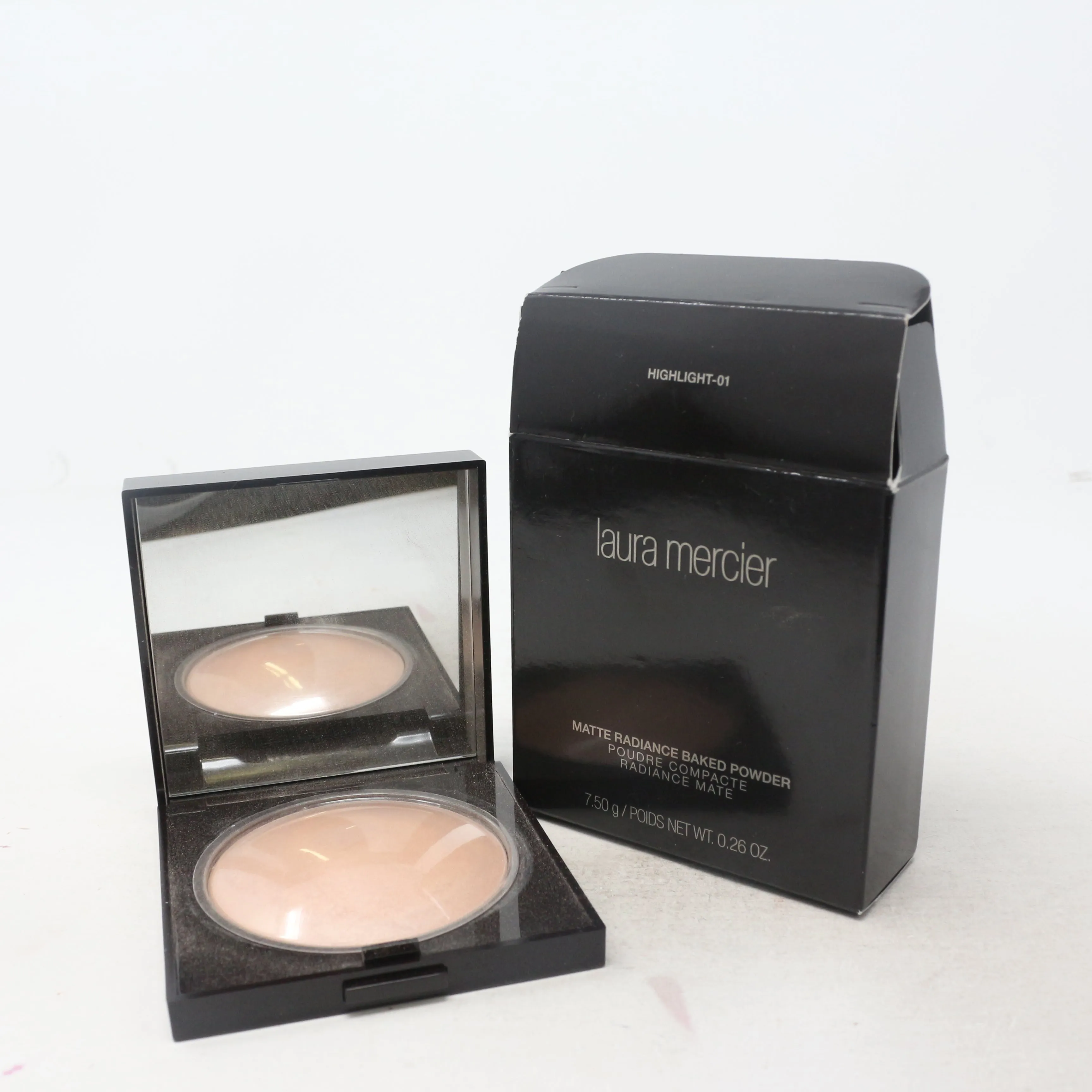 Laura Mercier Matte Radiance Baked Powder  0.26oz/7.5g New With Box