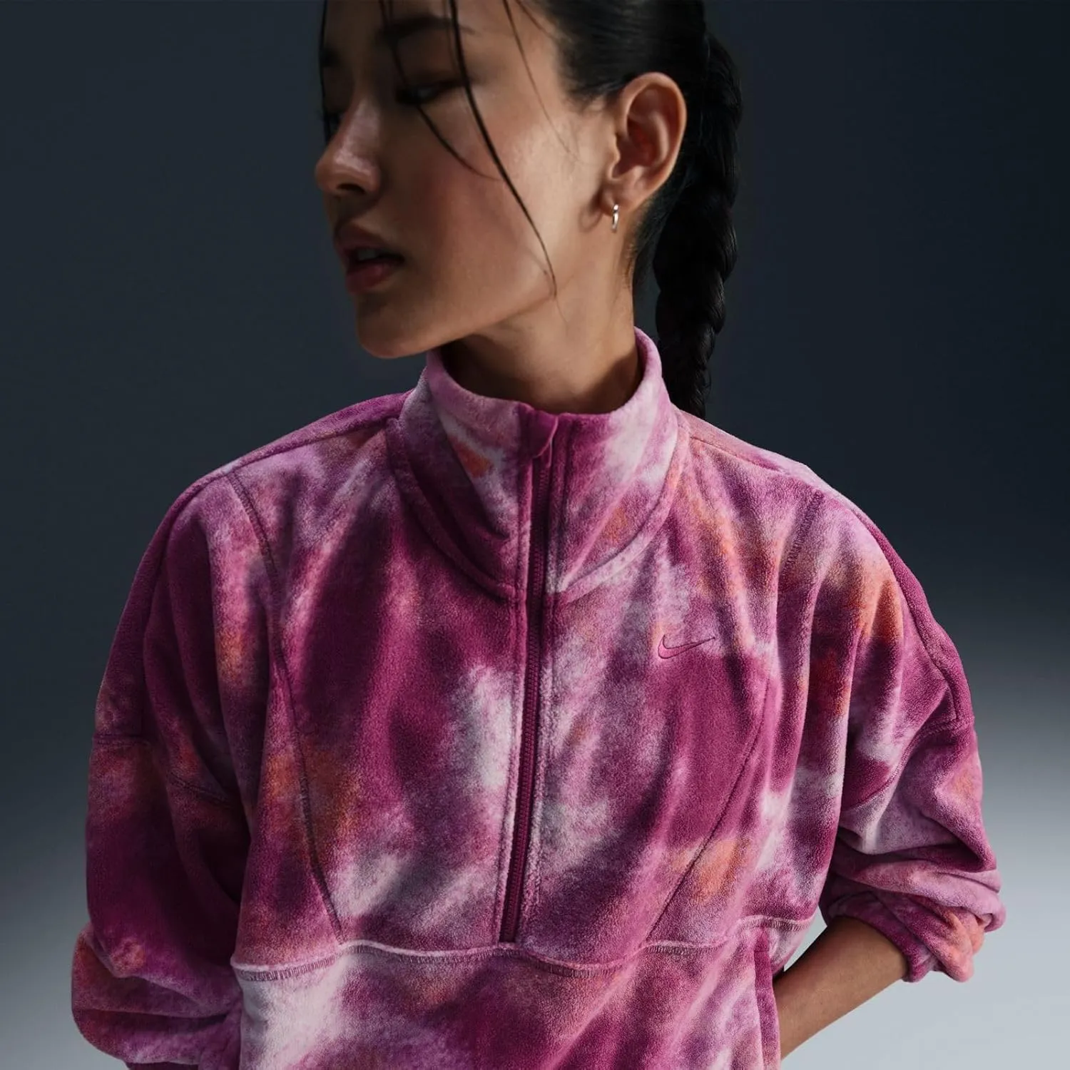 Nike One Women's Therma-FIT Oversized 1/2-Zip Fleece Printed Top (FZ6969-518, Hot Fuchsia/Hot Fuchsia)