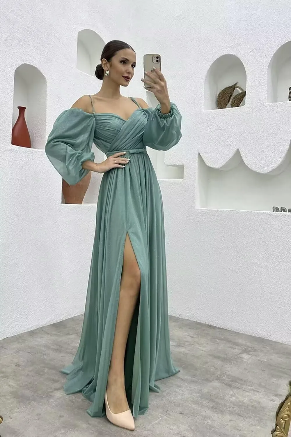 Off Shoulder Long Sleeve Bridesmaid Dresses Chiffon Spaghetti Strap Formal Evening Gown Split Ruched Wedding Guest Dress